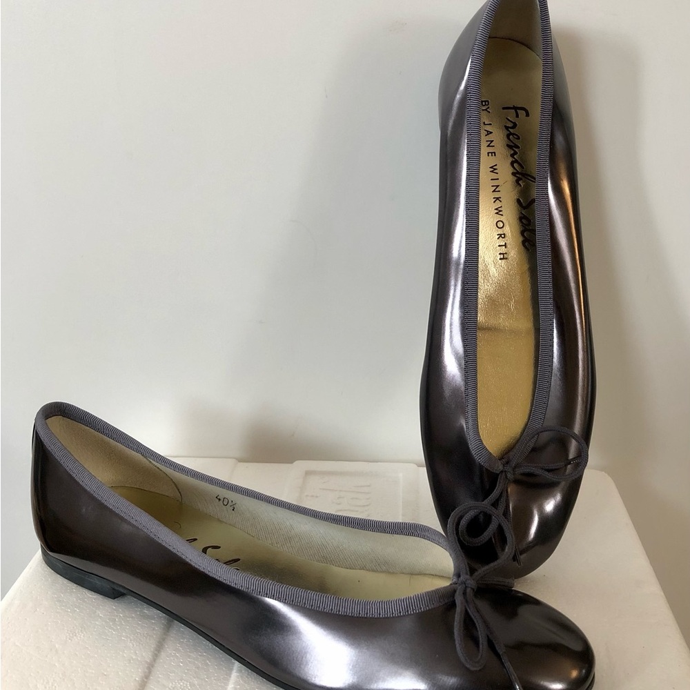 French Sole Women's Metallic Pewter Ballet Flats. Size 9. NWOT